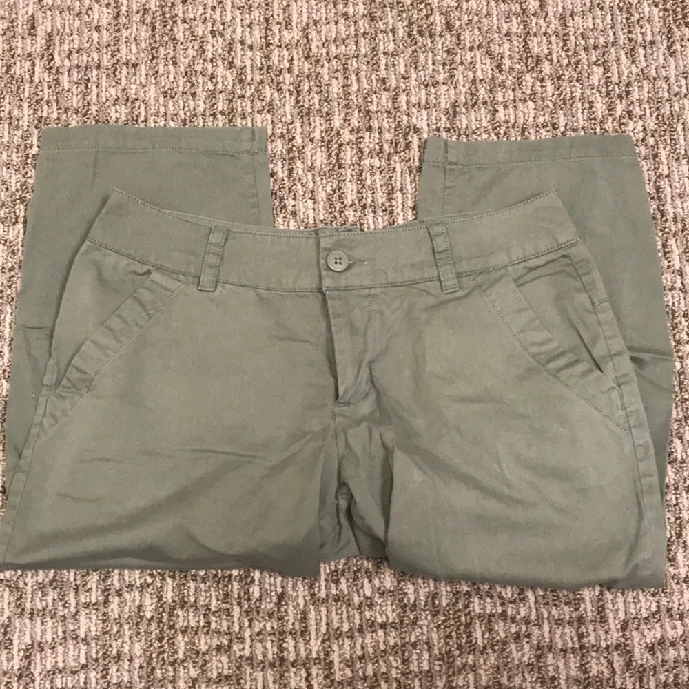 Capris - Picture 2 of 2